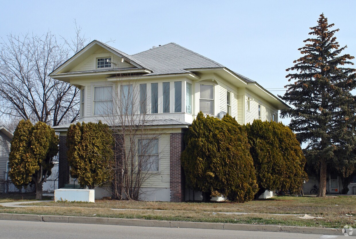 321 Blaine St, Caldwell, ID 83605 Apartments in Caldwell, ID