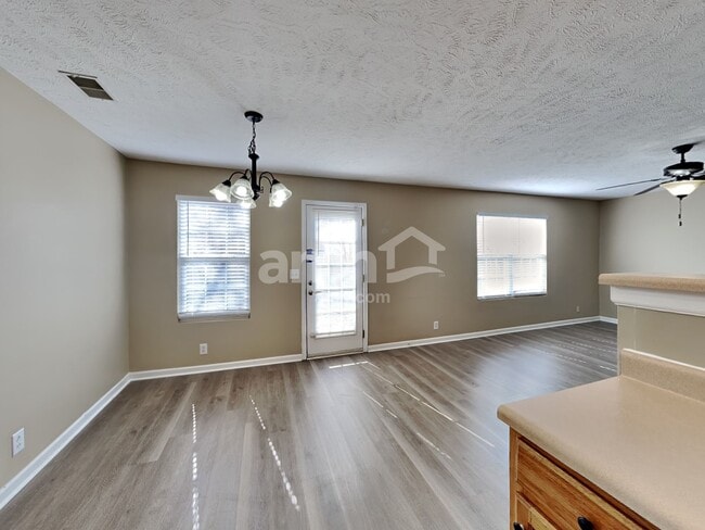 Building Photo - 4861 Nina Marie Ave