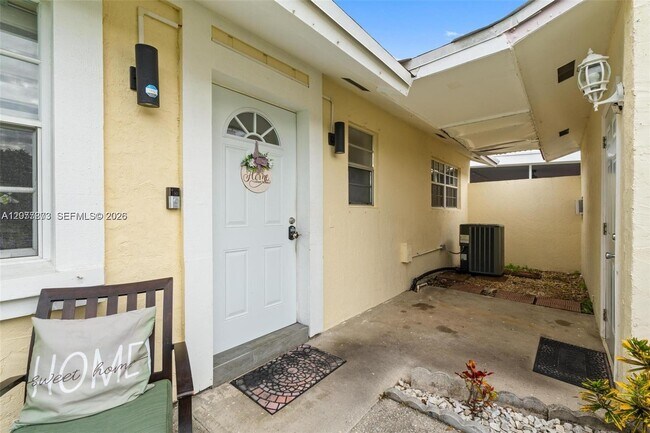 Building Photo - 1366 Osprey Ct