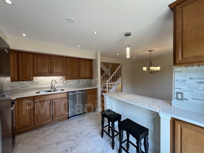 Foto del edificio - 10201 Millstream Dr