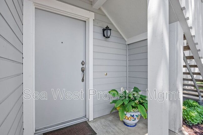 Building Photo - 134 Mangano Cir