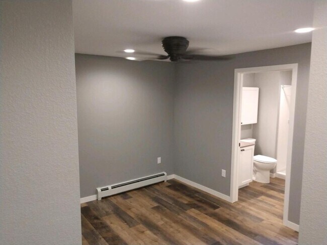 Building Photo - 210 W 5th Ave