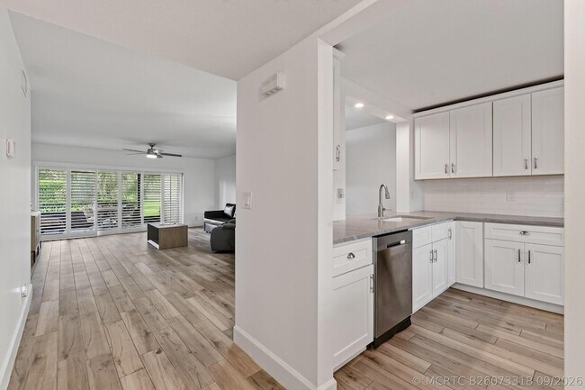 Building Photo - 13335 Touchstone Pl