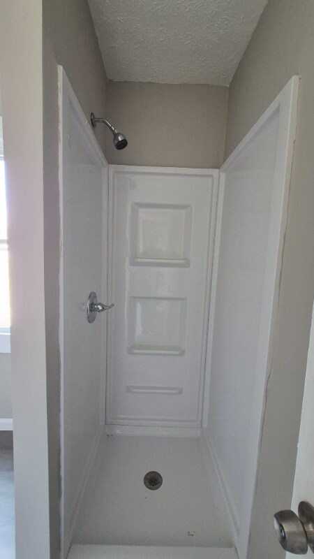 Foto del edificio - 912 Riverview Terrace