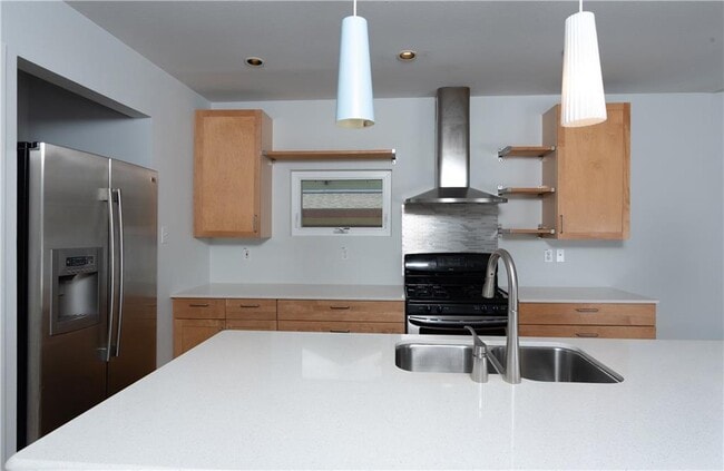 Foto del edificio - 1408 W 51st St