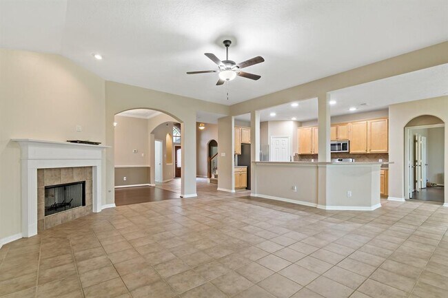Building Photo - 5704 Windy Knoll Ln