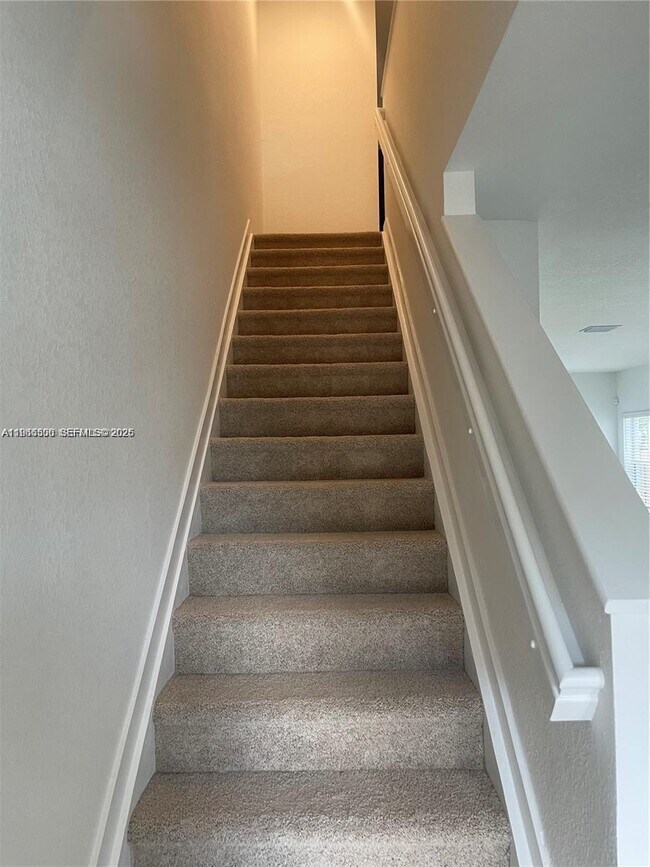 Foto del edificio - 445 NE 1st St