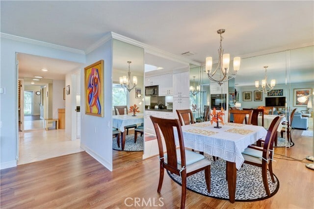 Building Photo - 881 Via Mendoza