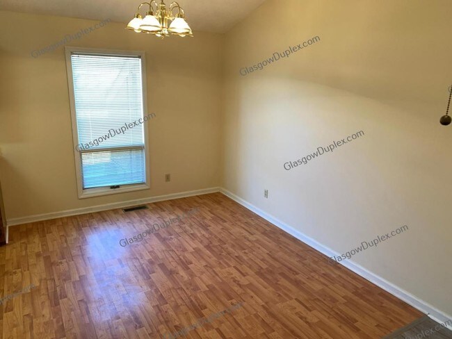Building Photo - 102 MarMak Dr. Apt B