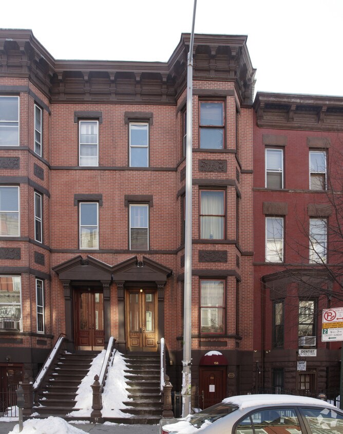 Building Photo - 158 Noble St