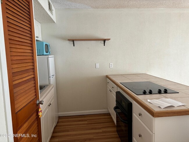 Foto del edificio - 1255B Ponce Island Dr