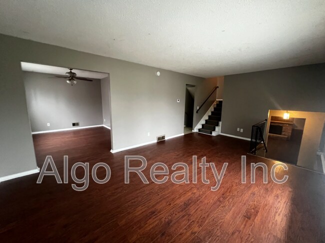 Foto del edificio - 7725 Tessman Dr