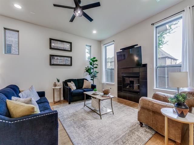 Foto del edificio - 8254 Primrose Wy
