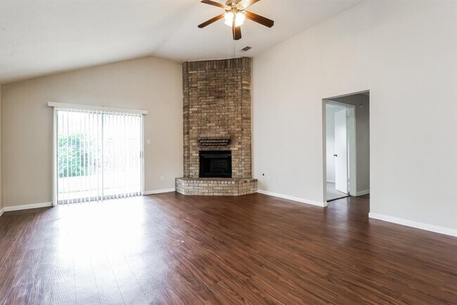 Building Photo - 10538 Waving Fields Dr