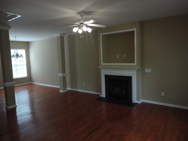 Building Photo - 8823 Twisted Pine Dr