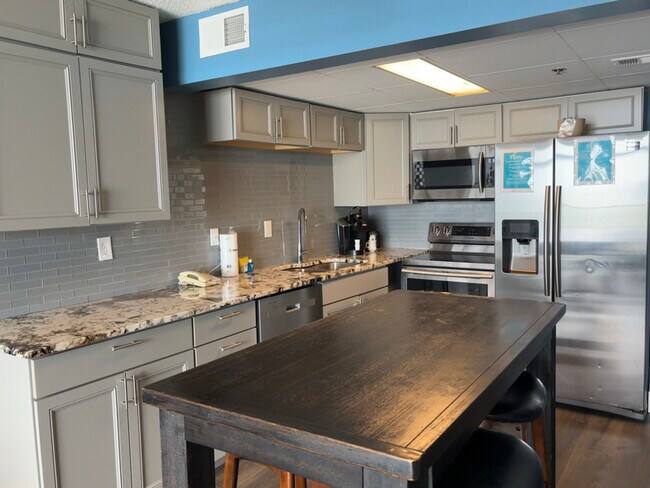 Foto del edificio - 201 74th Ave N