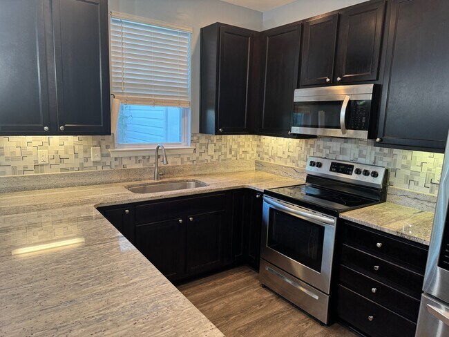 Foto del edificio - 1705 Halesworth Ln