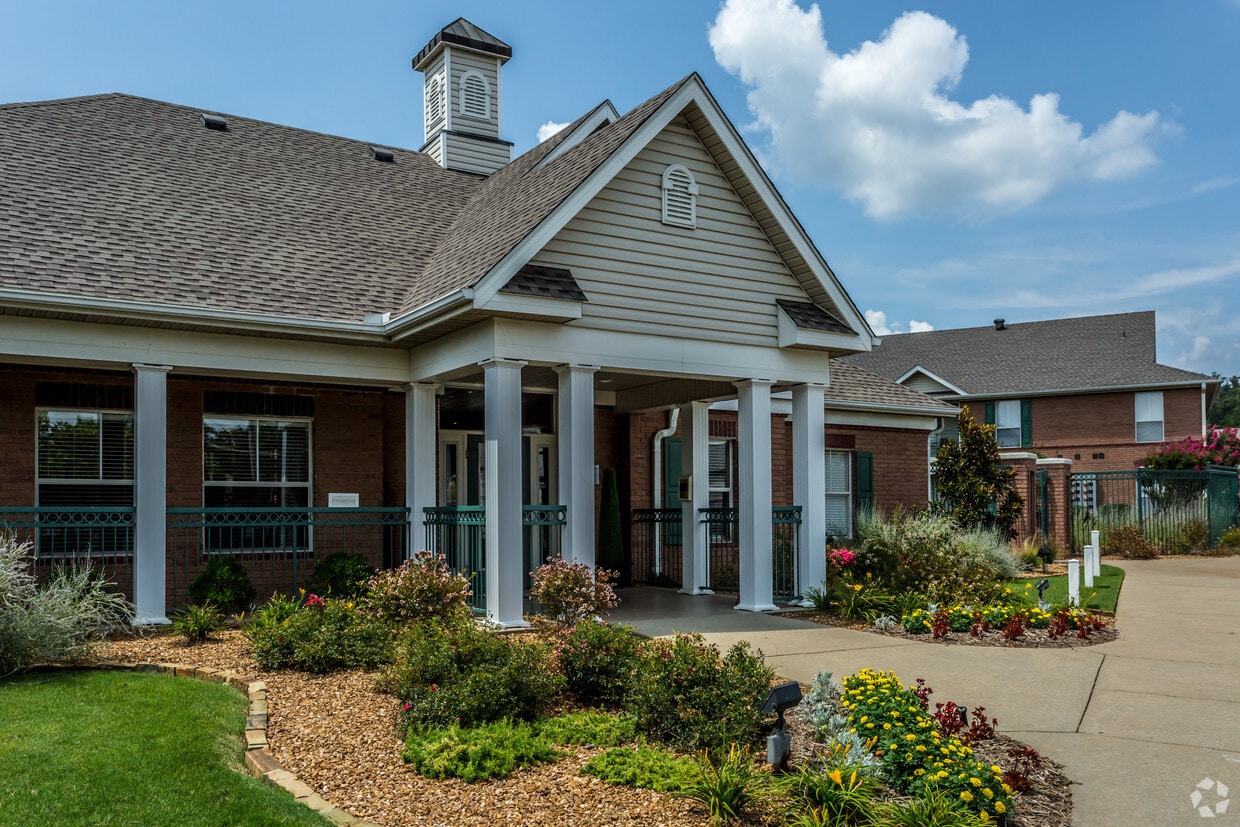 The Ridge at Meadowlake 2200 Meadowlake Rd Conway, AR