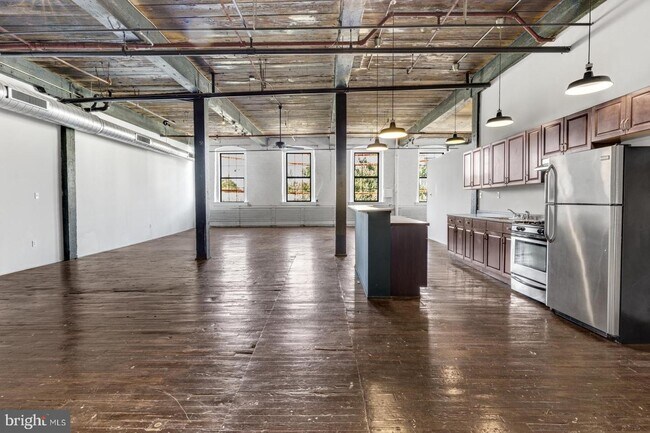 Foto del edificio - 1853 N Howard St