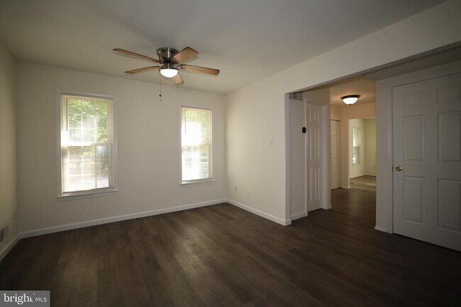 Building Photo - 2400 Ansdel Ct