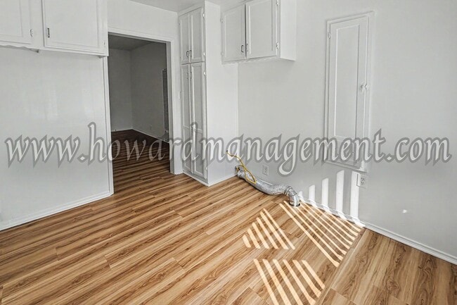 Building Photo - 5551 Kinston Ave
