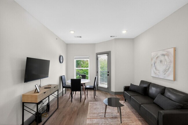 Building Photo - 2450 Wickersham Ln