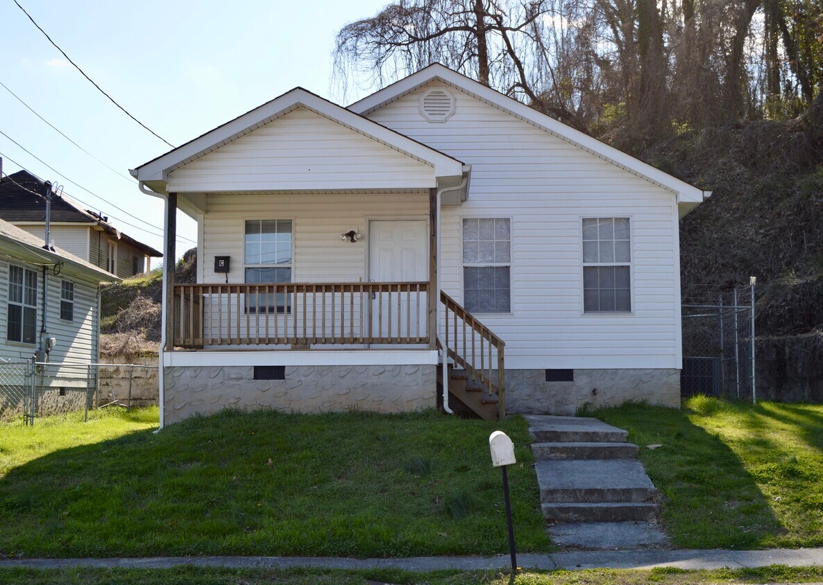 Foto principal - 518 W 45th St
