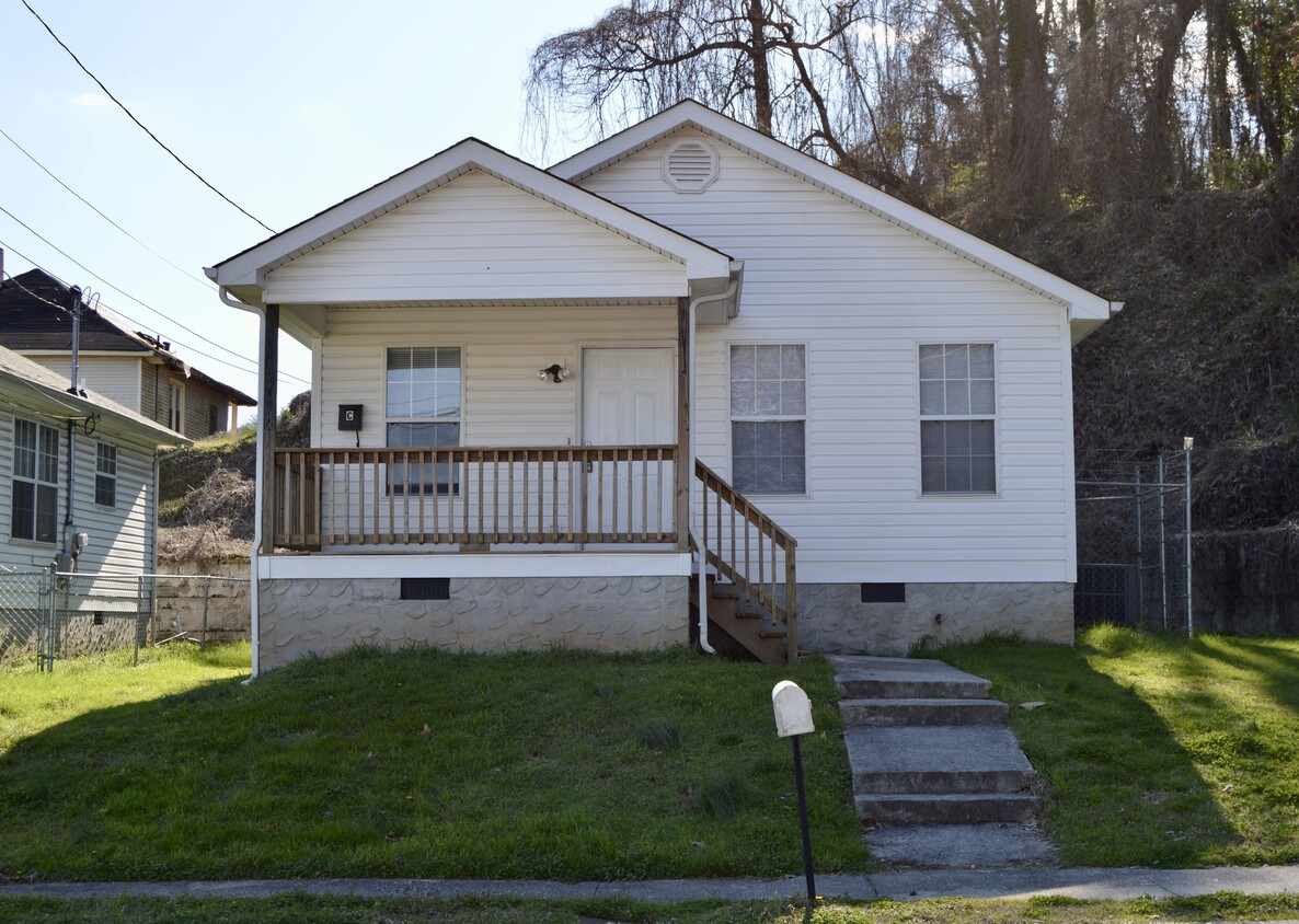 Primary Photo - 518 W 45th St