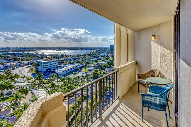 Building Photo - 2800 N Ocean Dr