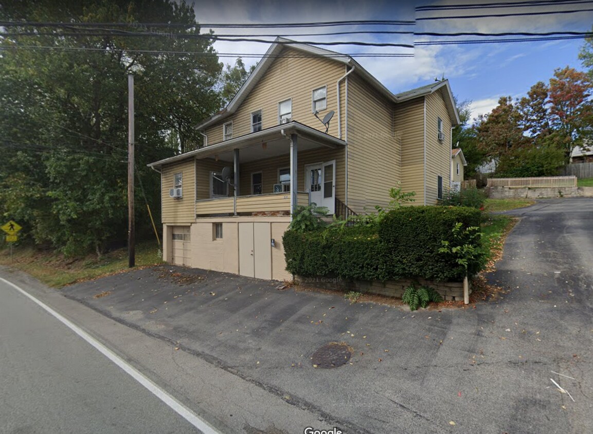 Primary Photo - 531 New Alexandria Rd