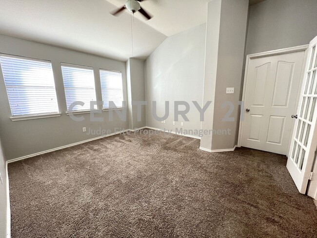 Foto del edificio - Beautiful 3/2/2 in Northpointe For Rent!