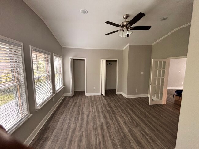 Foto del edificio - 3523 Barwood Cir