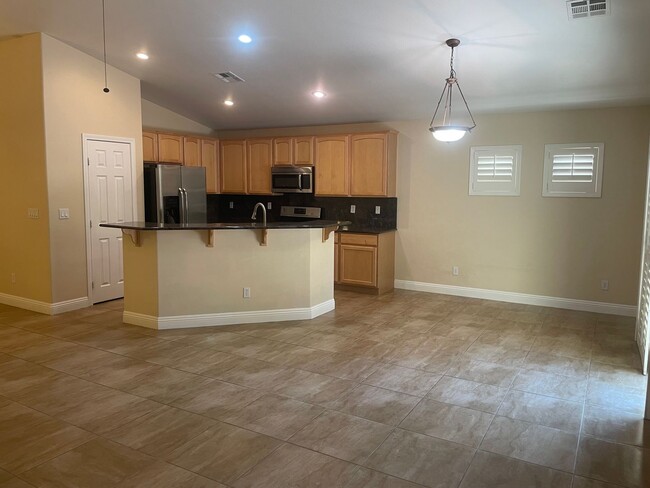 Building Photo - 1 story, 3br, 2 bth, 2cg, 1 RV