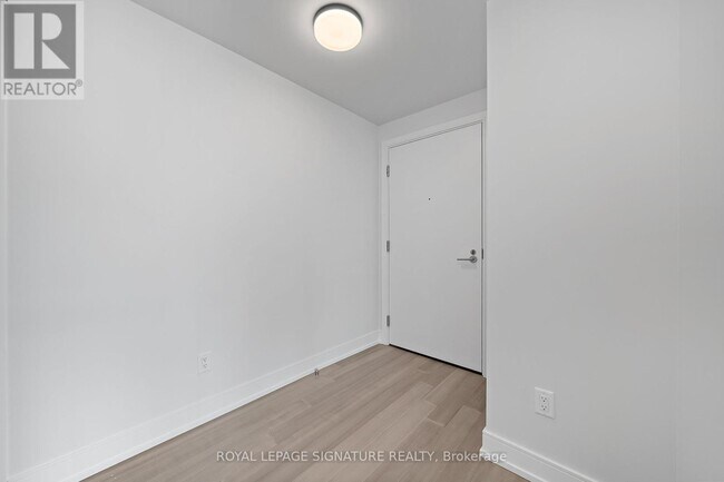 Photo du bâtiment - 664-664 Spadina Ave.