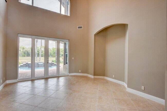 Building Photo - 6669 Cobia Cir