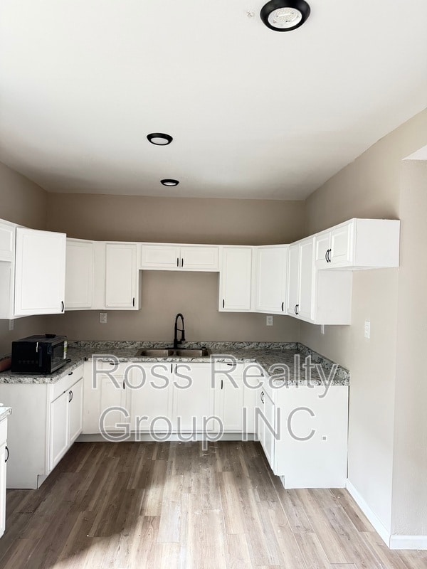 Foto principal - 1441 N Erie St