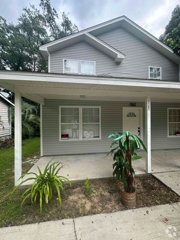 Spring Valley Apartments for Rent with Washer & Dryer Tallahassee, FL