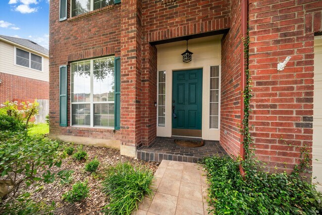 Foto del edificio - Executive Greenshire Living in Schertz, TX...