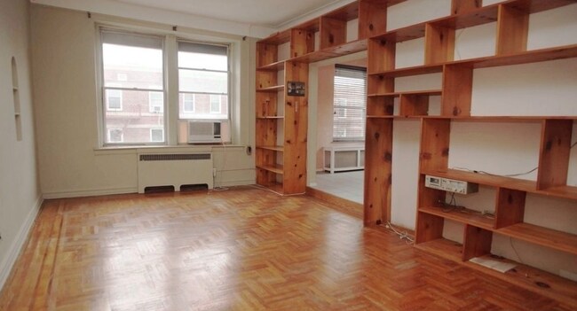 Foto del edificio - 8701 Shore Rd