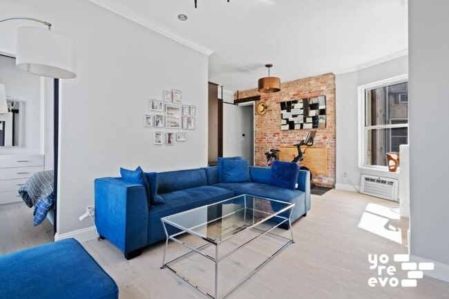 Building Photo - 2 bedroom in New York NY 10014