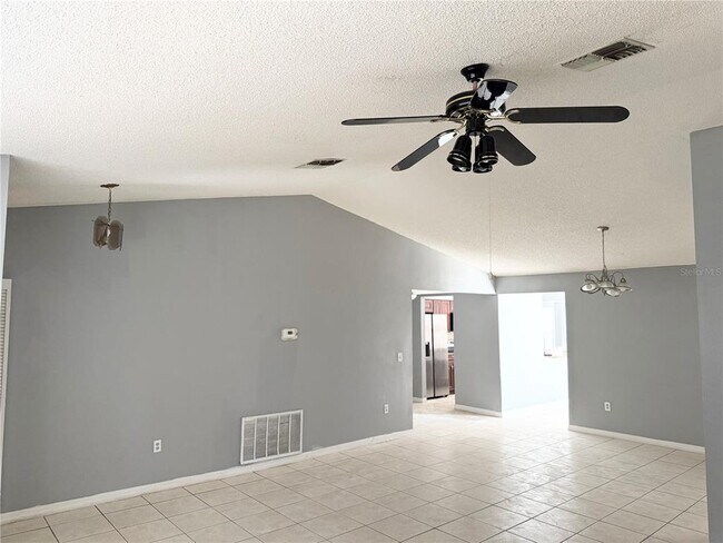 Foto del edificio - 3402 Bretwood Dr