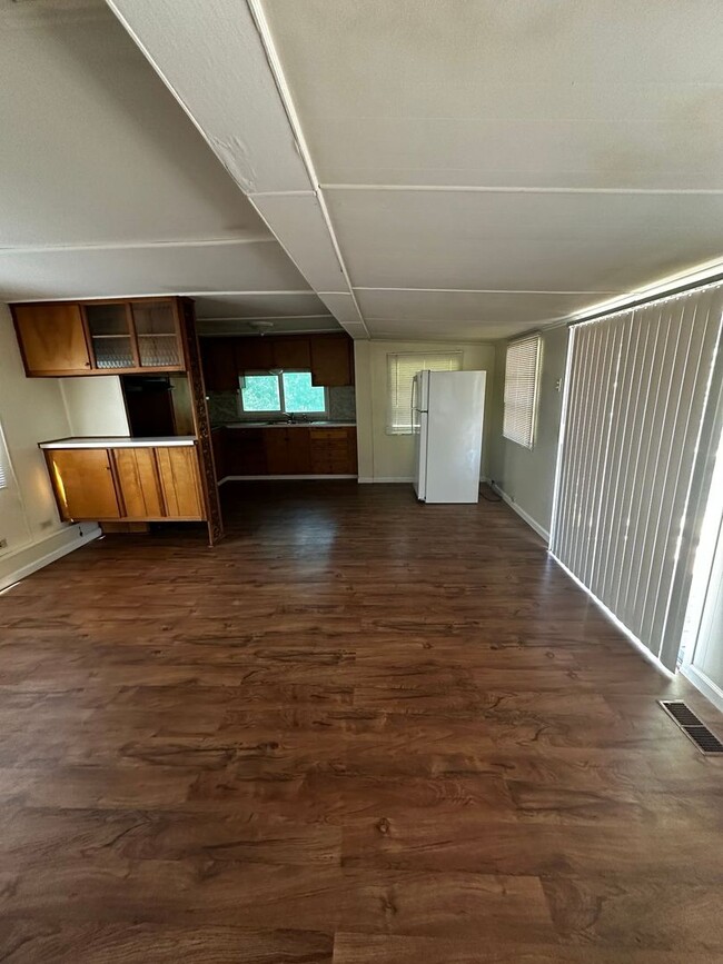 Building Photo - Affordable 1 Bedroom 1 Bath in Los Molinos
