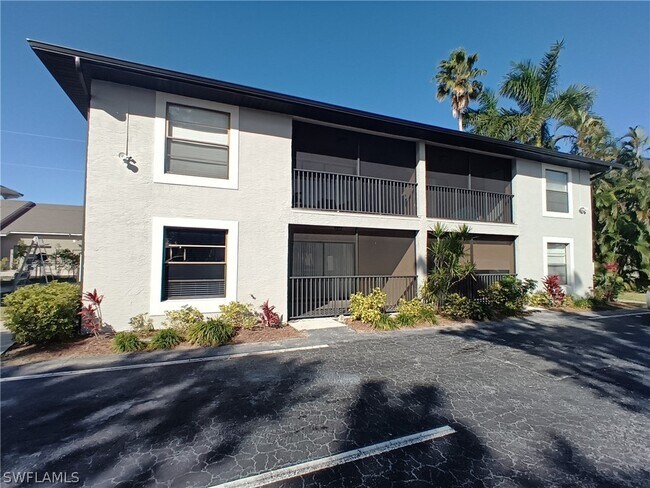 Foto del edificio - 4440 Orchid Blvd