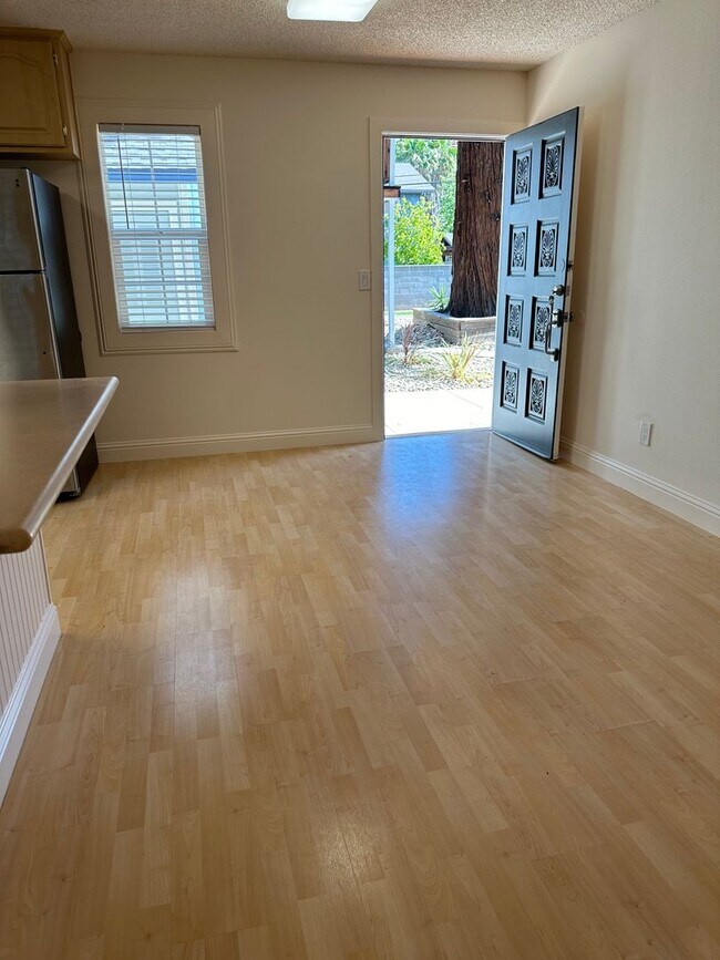 Foto del edificio - 4419 4th Ave