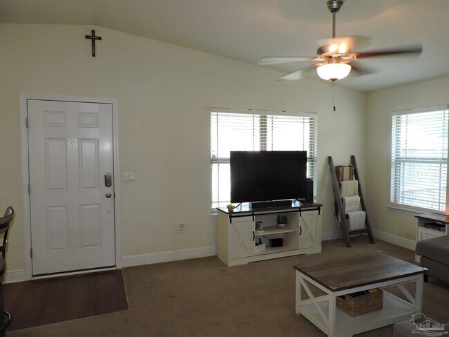 Foto del edificio - 5070 Carmell Ridge Cir