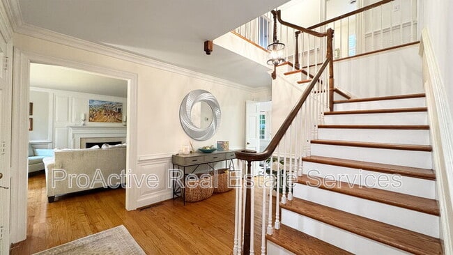 Photo - 509 Cavalier Dr House