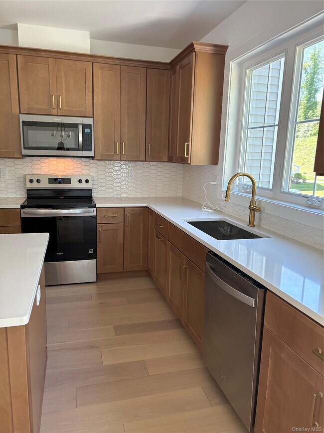 Foto del edificio - 4071 Fairways Dr