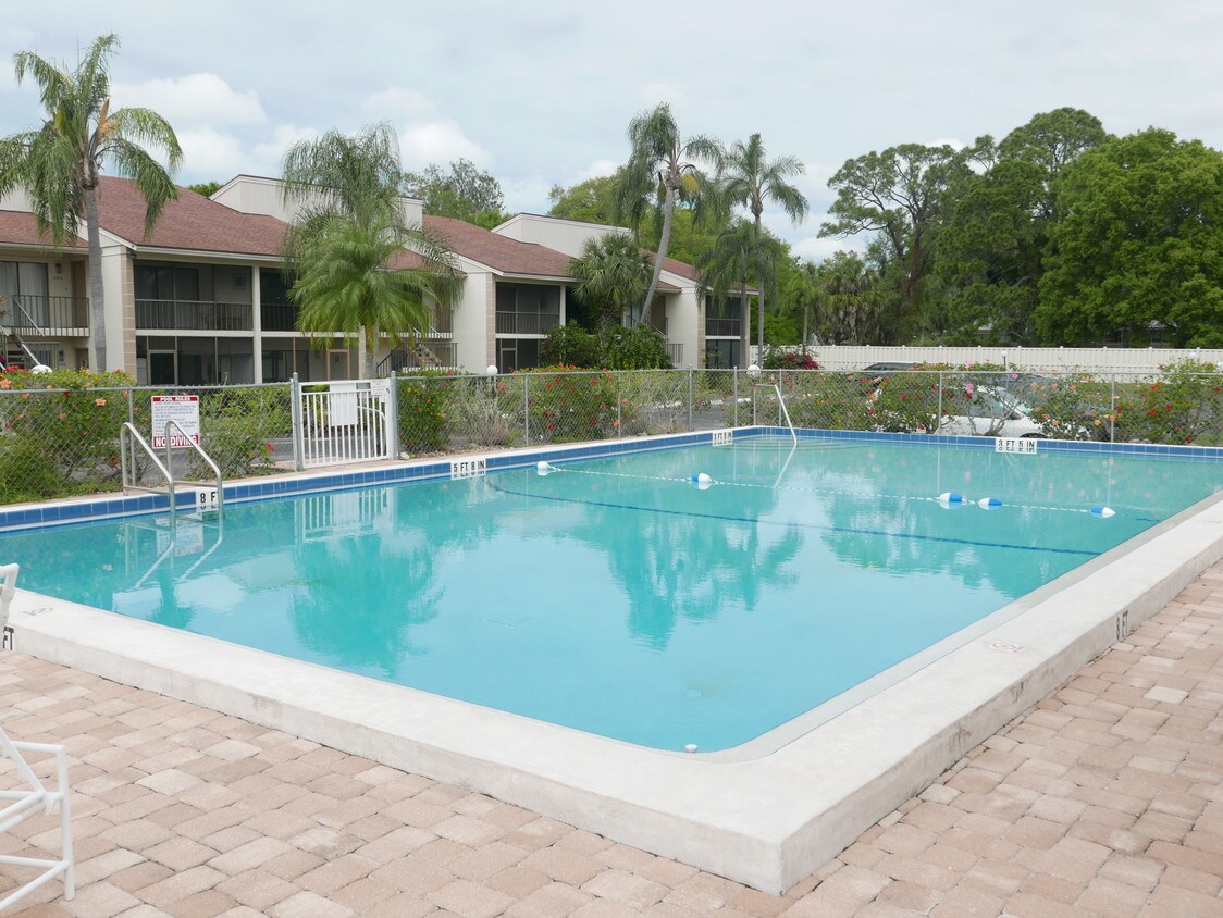 pool - 5472 Swift Rd