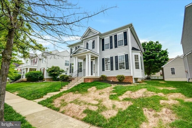 Building Photo - 240 Davis St