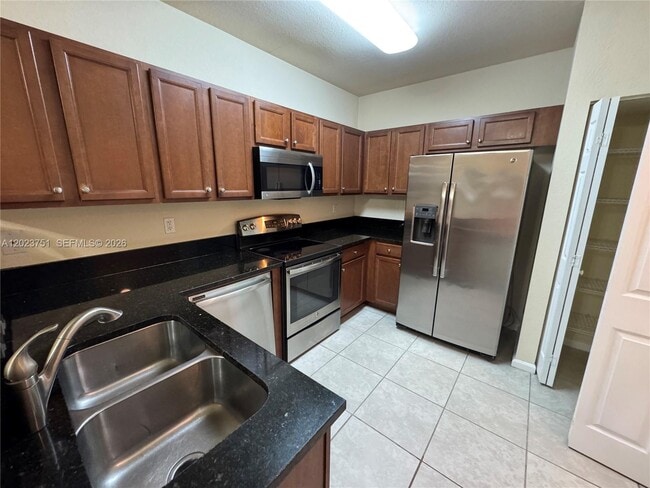 Building Photo - 8650 NW 97th Ave